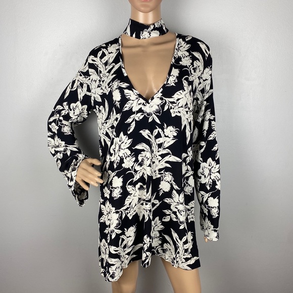 NEW FLYNN SKYE FLORAL PRINT CHOKER MINI DRESS - Picture 2 of 8